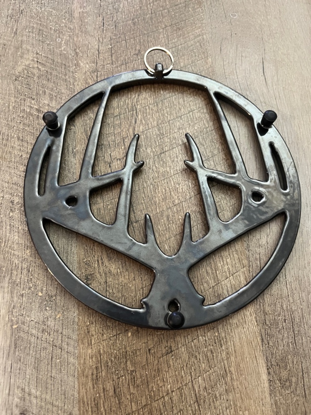 Lodge Cast Iron Antler Trivet - Picture 3 of 3